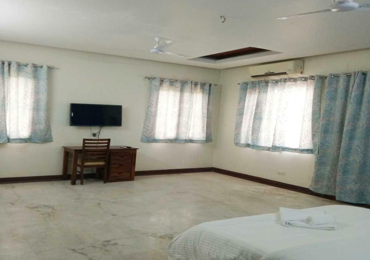 Hotel J P Residency Greater Noida Exteriér fotografie