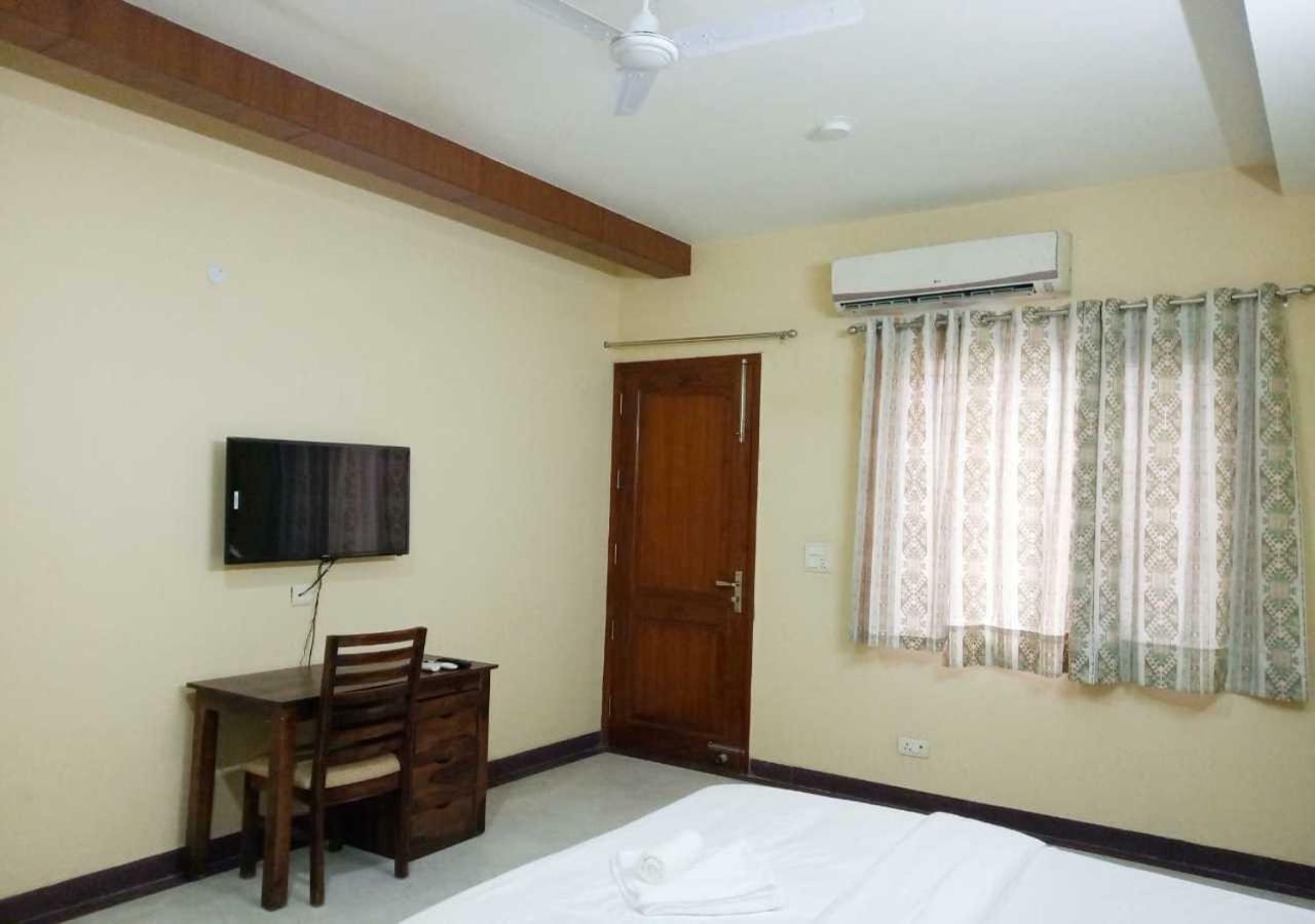 Hotel J P Residency Greater Noida Exteriér fotografie