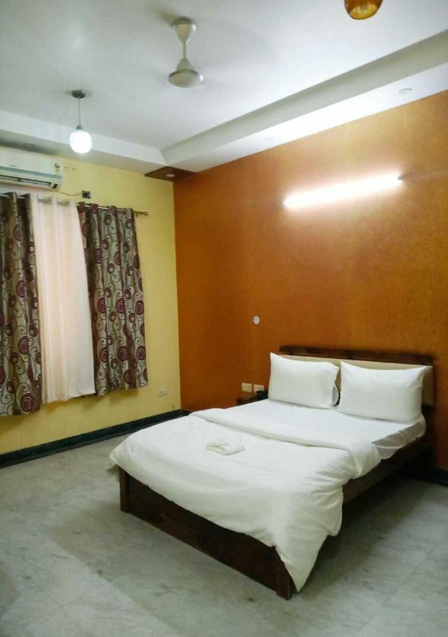 Hotel J P Residency Greater Noida Exteriér fotografie